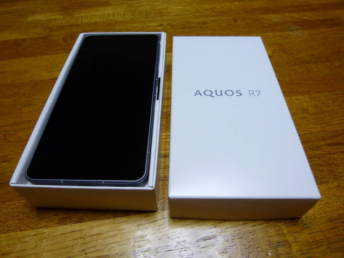 最安挑戦! SoftBank【判定〇・未使用に近い】 AQUOS シルバー色 sim