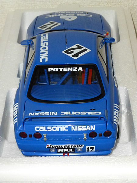 希少！NISSAN BOX AUTOart 1/18 CALSONIC SKYLINE GT-R Gr.A 1993(R32) #12（＾Ｏ＾）/_画像4