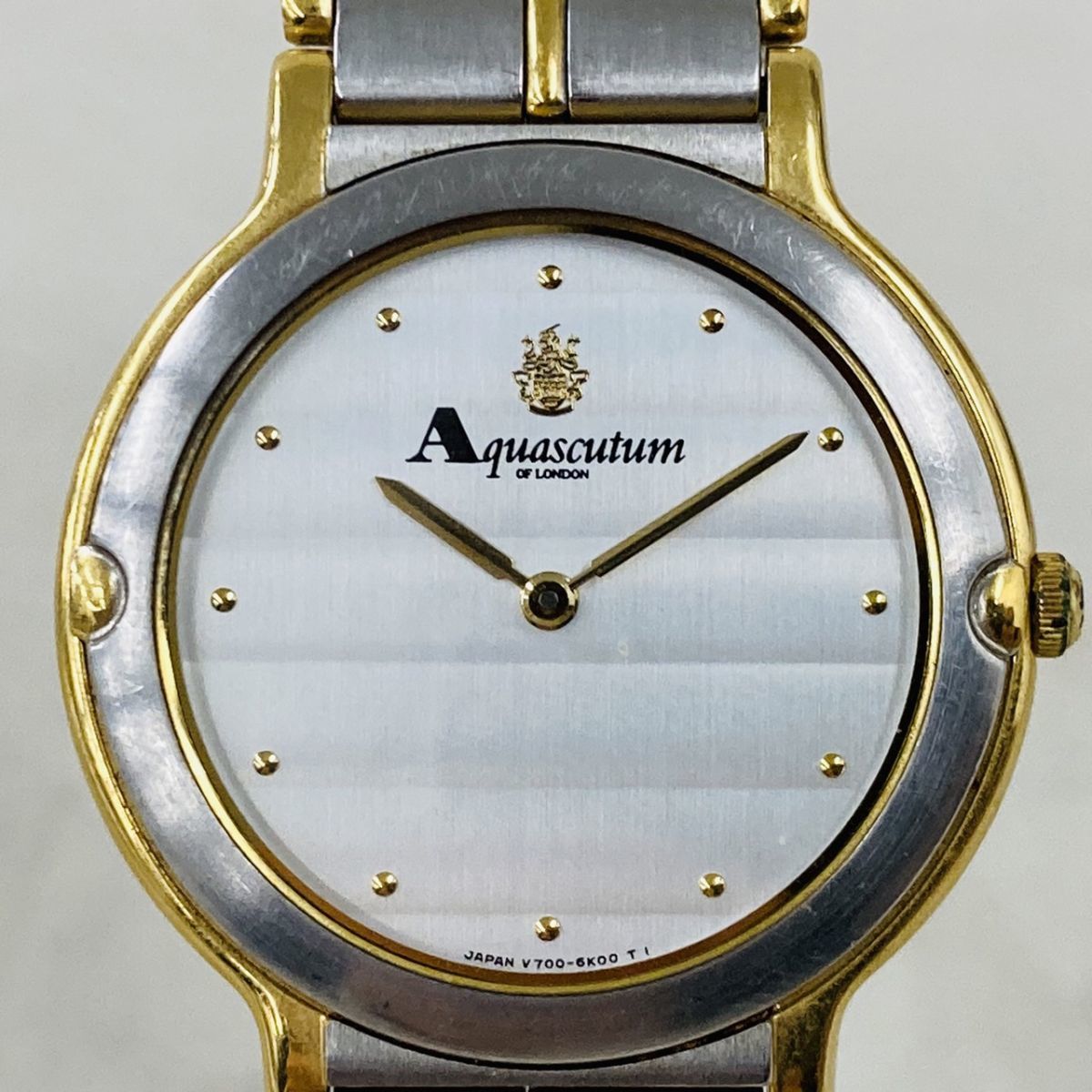 B516-H15-2008◎Aquascutum アクアスキュータム 000718 V700-6K00 クォーツ レディース リューズ動作確認済み 腕回り約16.5cm 直径約2.4cm_画像1