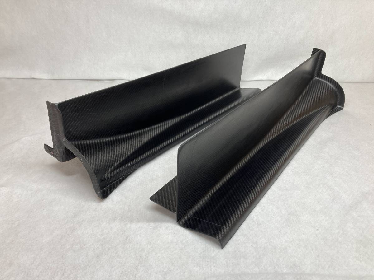  dry carbon made under panel for wing edge board end plate stay attaching .