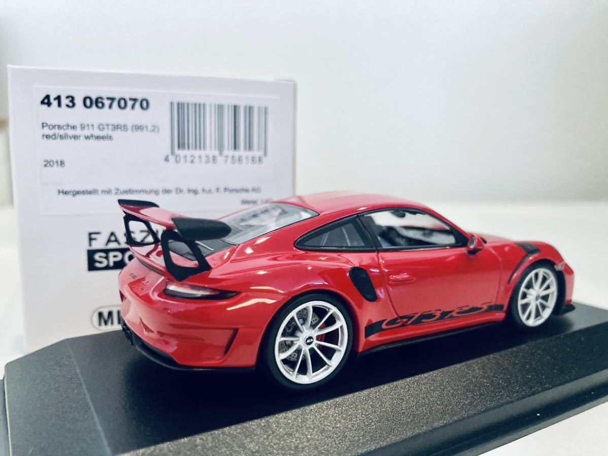 【送料無料】1/43 Minichamaps ポルシェ 911 GT3 RS (991.2) 2018 Red/Silver wheel_画像2