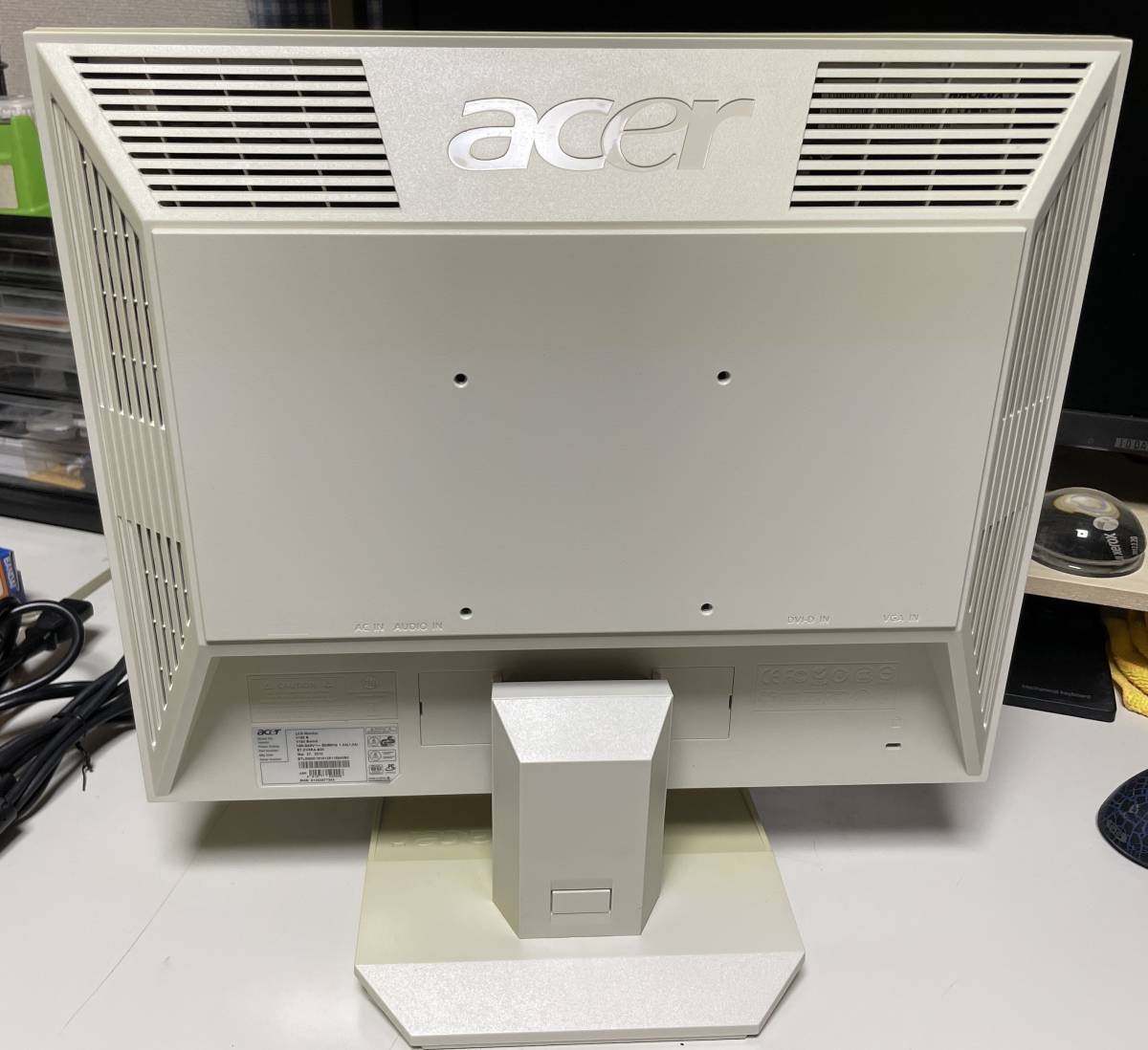 ★ ACER 19インチ　スクエアモニター　V193　中古 ★_画像5