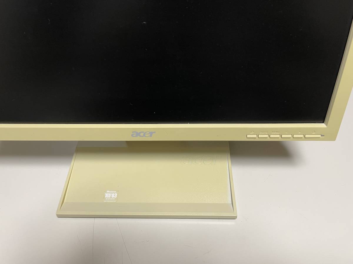 * ACER 19 -inch square monitor V193 used *