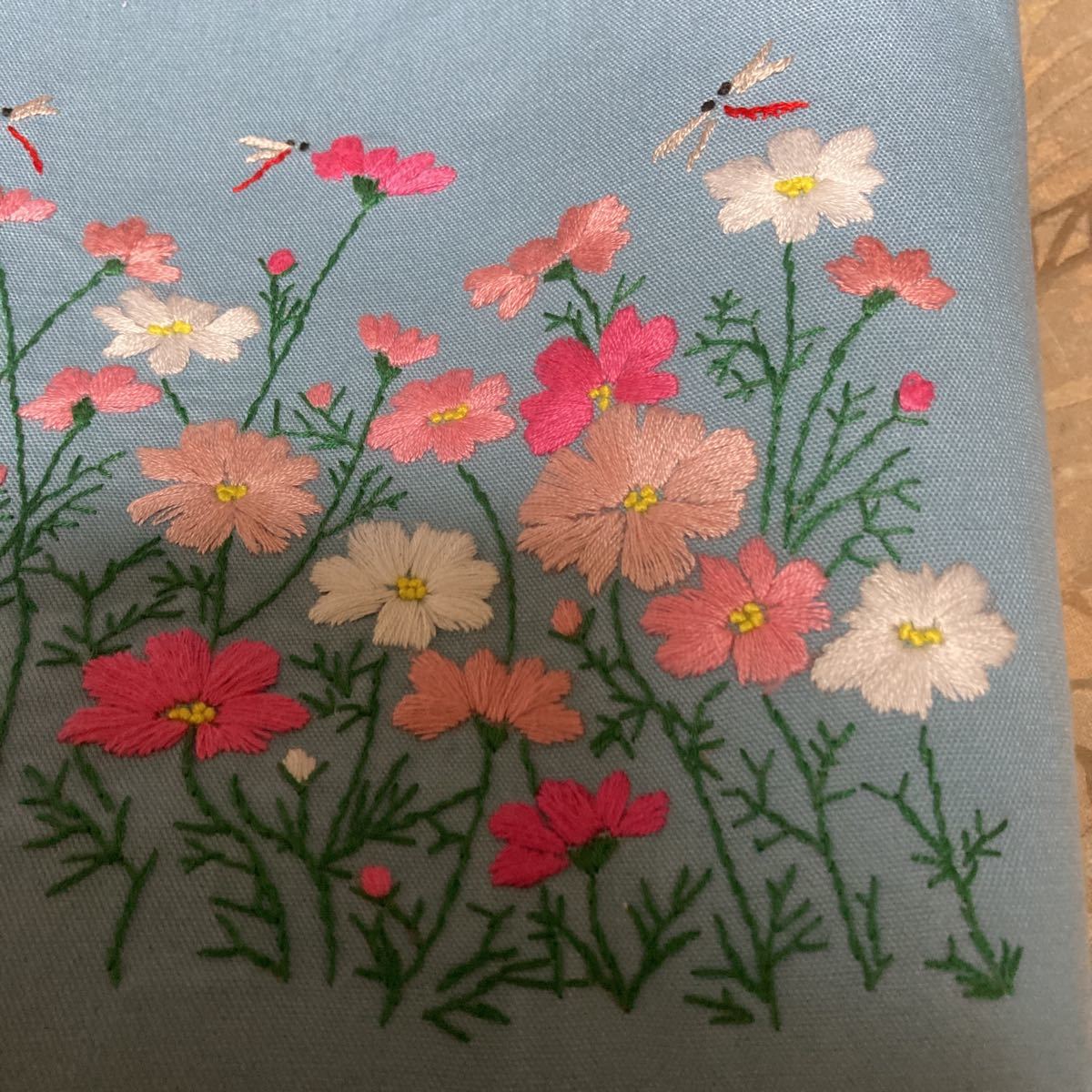 手刺繍コスモスと赤とんぼ_画像9