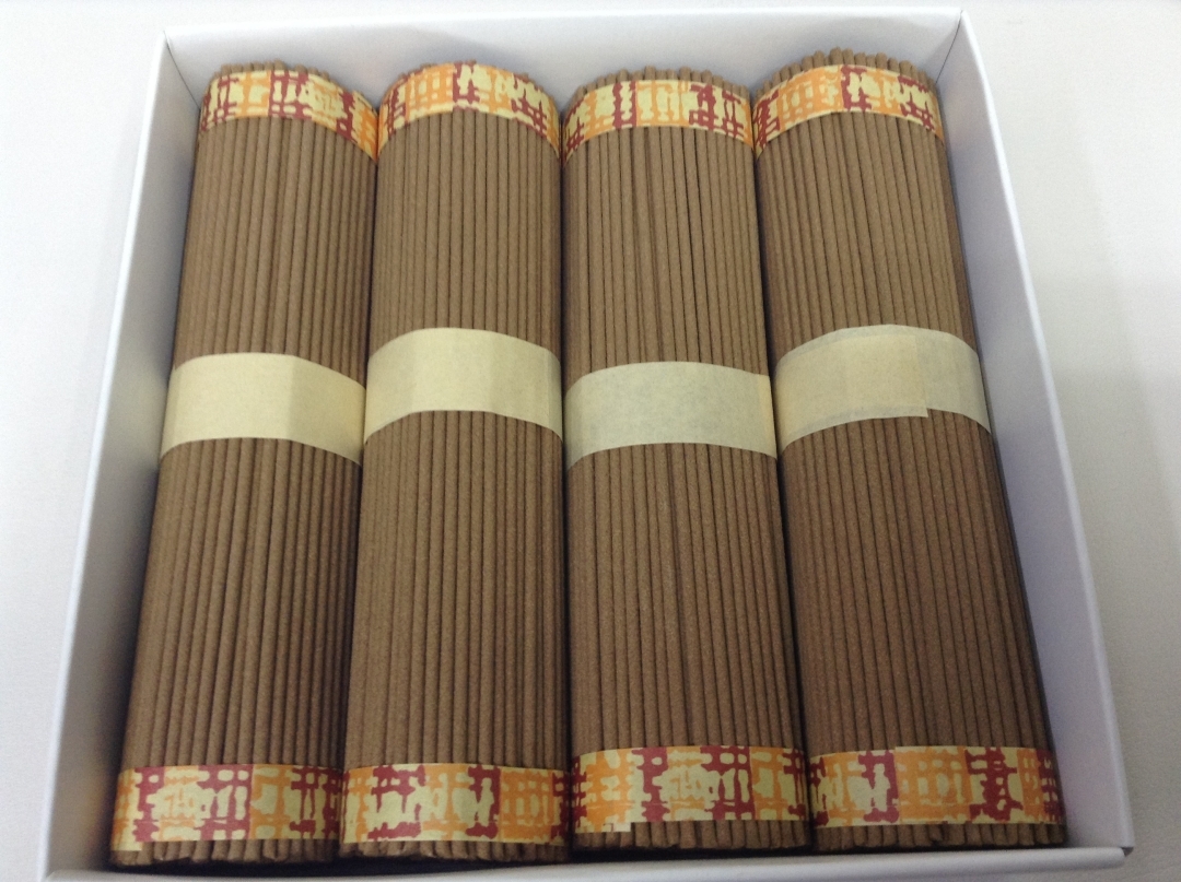 [ Sato .] our shop .. pushed ... traditional Chinese medicine entering incense stick ( finest quality )