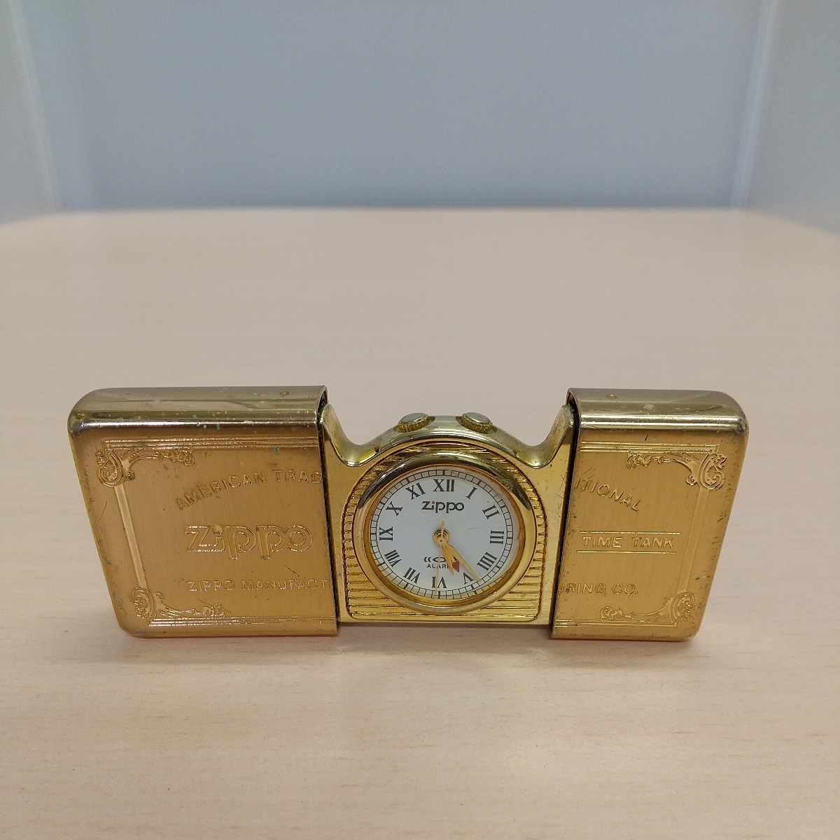 y101709t ZIPPO ジッポ ライター型時計 置時計 クオーツ ゴールド アンティーク コレクション_画像1