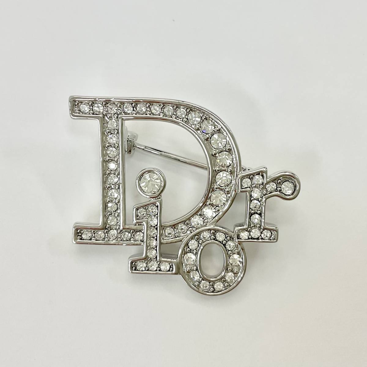 8220 Christian Dior Logo rhinestone brooch silver 