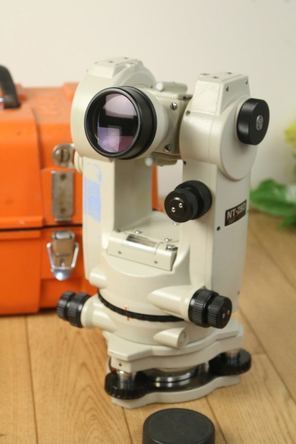 NIKON】(NT-2BD)セオドライト 測量機 ジャンク!! 管Z7478 NIKON】(NT-2BD)セオドライト 測量機 ジャンク!! 管Z7478