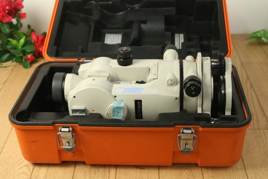 NIKON】(NT-2BD)セオドライト 測量機 ジャンク!! 管Z7478 NIKON】(NT-2BD)セオドライト 測量機 ジャンク!! 管Z7478