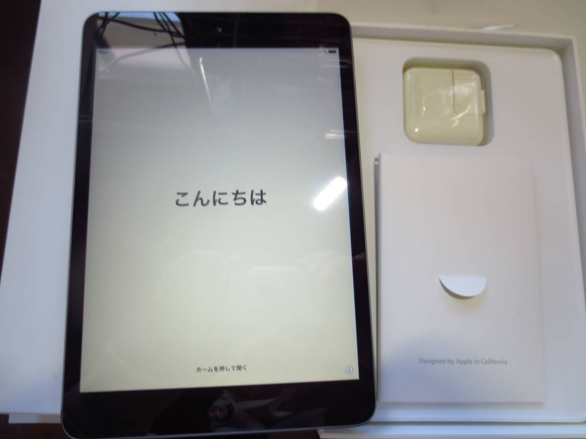 美品 Apple iPad mini 2 (第2世代) Wi-Fiモデル 128GB シルバー 初期化済み_画像2