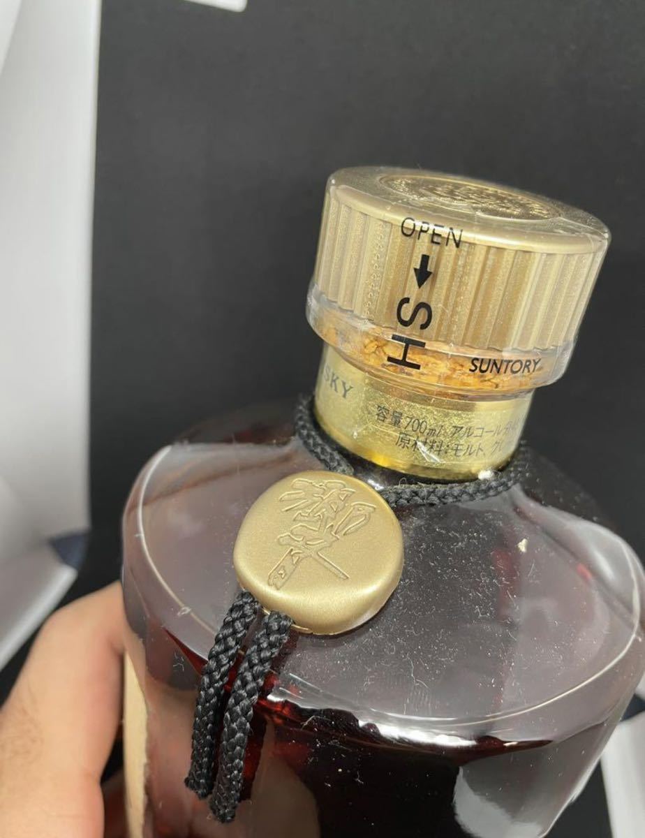 サントリー SUNTORY 響 ノンエイジ金キャップ裏ゴールドラベル 700ml