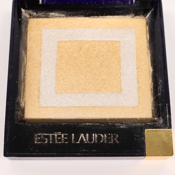 エスティーローダー フェイスパウダー ブリリアントシマー01 若干使用 コスメ やや難有 レディース 10gサイズ ESTEE LAUDERの画像4
