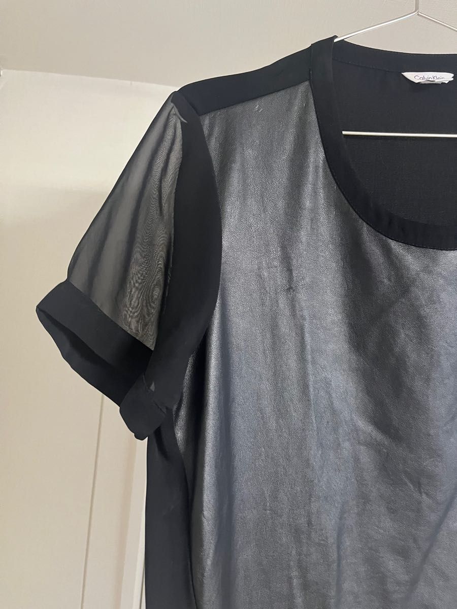 Calvin Klein カルバンクライン　フロントレザーTシャツ  シアー　サイドジップ
