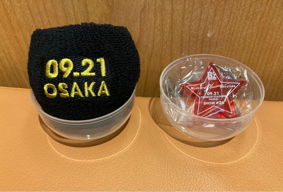 B'z STARS ガチャ チャーム &リストバンド ツアーファイナル 大阪-
