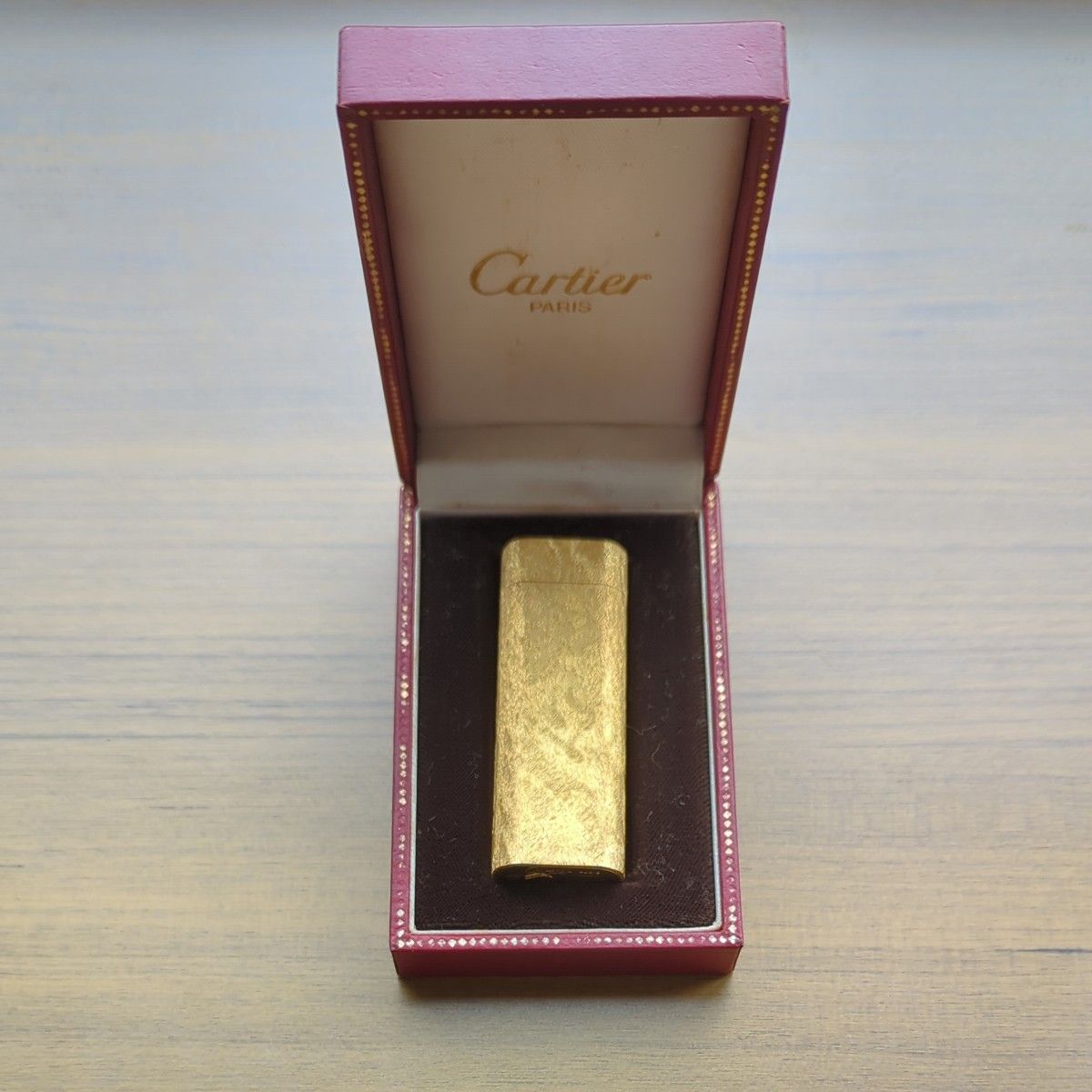 カルティエ ガスライター Cartier ゴールドカラー 箱付き