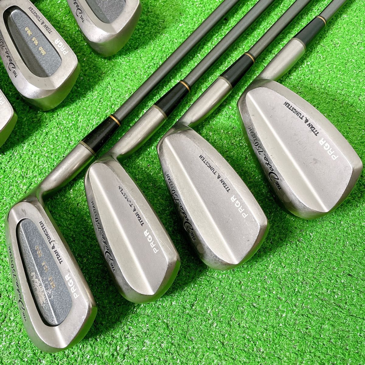 1369【名器 希少】PRGR プロギア DATA 750 TITAN 8本 データ750 1369【名器 希少】PRGR プロギア DATA 750 TITAN 8本 データ750