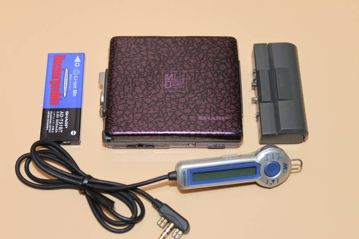 動作品 SHARP MD-SS32-YT Portable MD Player WALKMAN / シャープ ポータブルMDプレーヤー MD-SS32 動作確認済 再生正常 付属品付 オーディオ機器