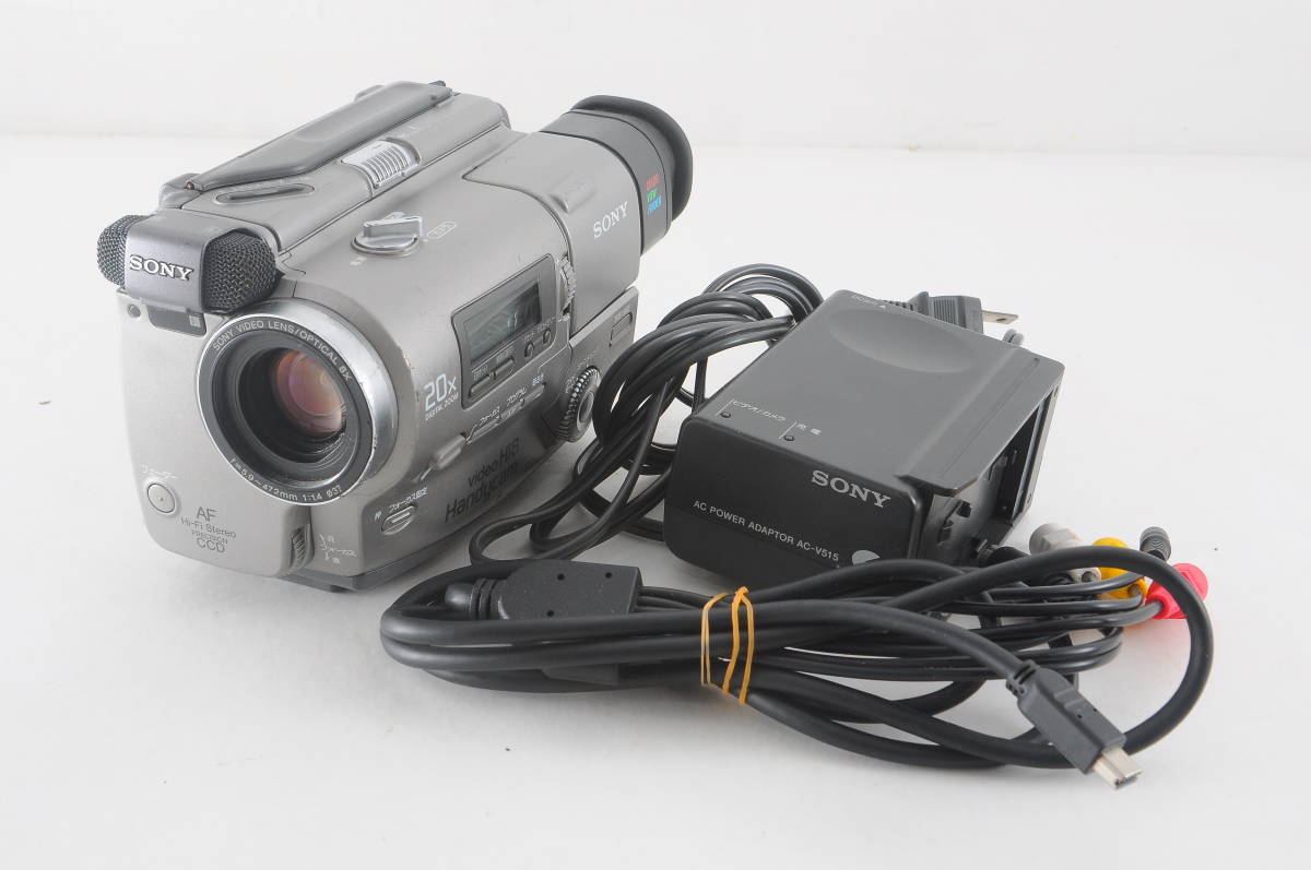 [キ MOM12]動作品 SONY CCD-TR2 8ミリビデオカメラ Hi8 Handycam ハンディカム デジタルビデオカメラ_画像1