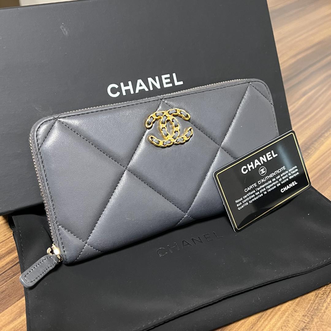 極美品 31番台 CHANEL 財布 19 ディズヌフ ブラック グレー ココマーク