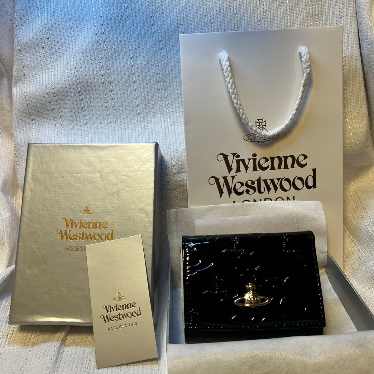 未使用品Vivienne Westwood ヴィヴィアンウエストウッド 三つ折り財布