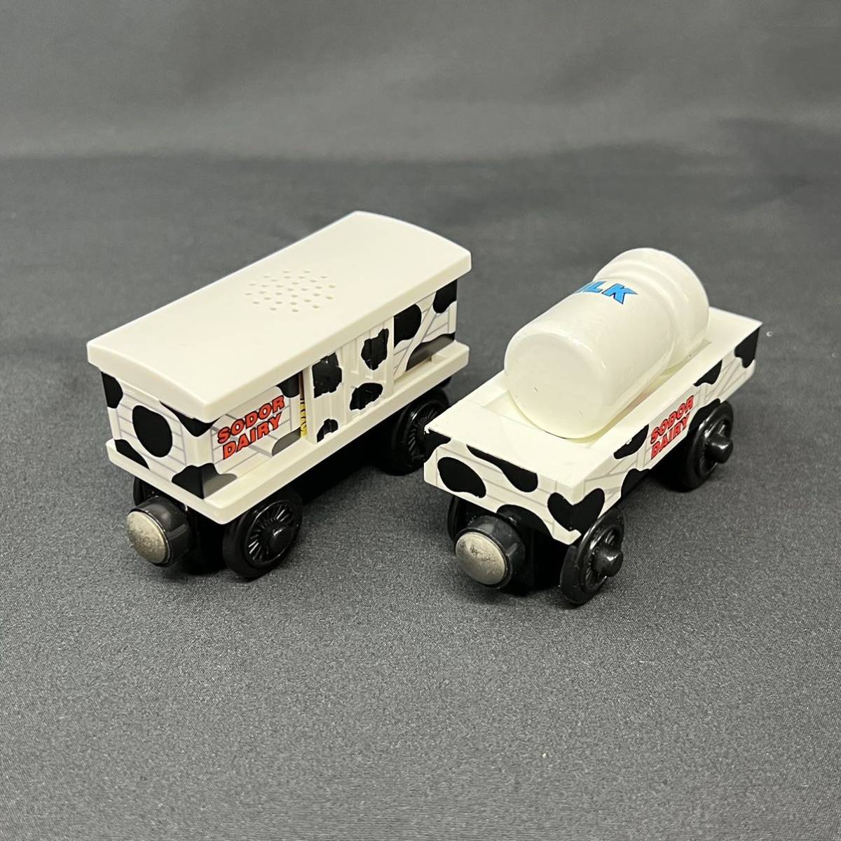 きかんしゃトーマス 木製トーマス カウカー 家畜車 牛 ミルクバレル