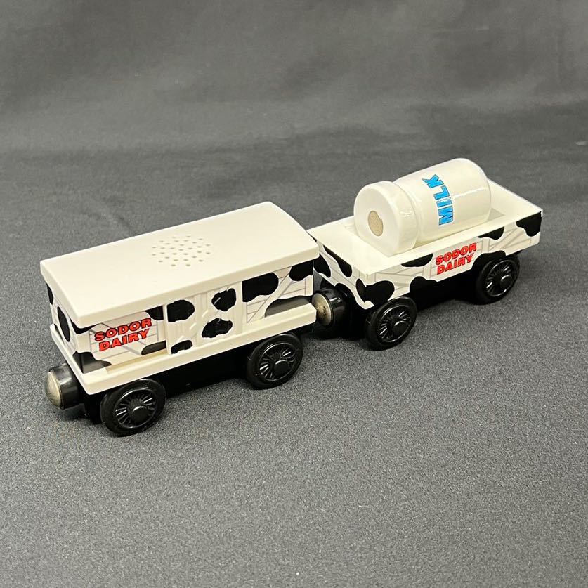 きかんしゃトーマス 木製トーマス カウカー 家畜車 牛 ミルクバレル