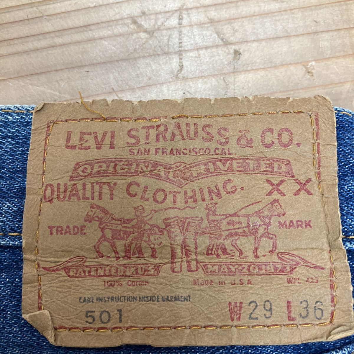 11 Levi's リーバイス デニム パンツ 501 刻印6 赤耳 チェーンステッチ sizeW29/L36 ブルー_画像4