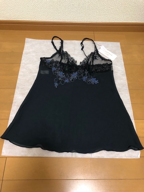  new goods Triumph[to Lynn p] high class . black color camisole *1 ten thousand 780 jpy -1980 jpy prompt decision *LL size *frola-re, slip, postage 140 jpy ~