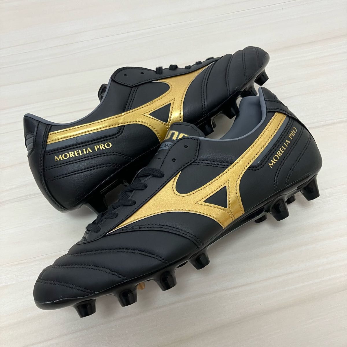 日本未発売 MIZUNO ミズノ モレリア2 プロ 25 5cm オーラム 日本未発売 MIZUNO ミズノ モレリア2 プロ 25 5cm オーラム