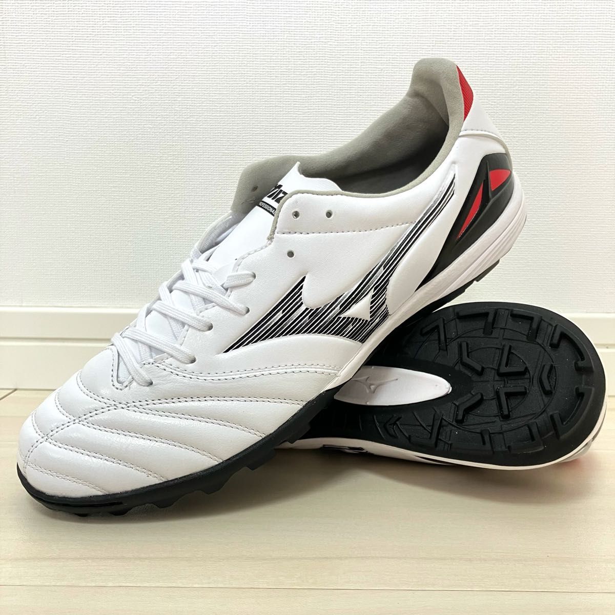 日本未発売 MIZUNO ミズノ モレリア4 プロ AS トレーニングシューズ 26