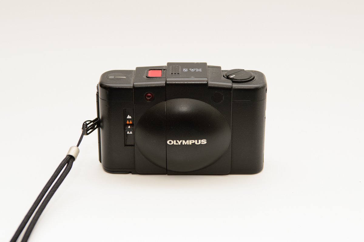 【美品】オリンパス XA2 D.ZUIKO 1:3.5 35mm　コンパクトフィルムカメラ