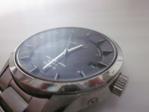 yt【60】美品・動品★SEIKO//セイコー　電波ソーラー　黒文字盤　デイト　メンズ腕時計　7B24- 0BB0　箱・取説付_画像7