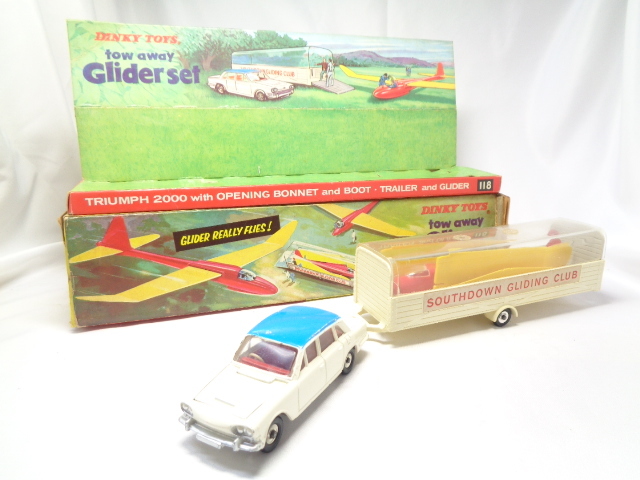 DINKY TOYS 118 TOW AWAY GLIDER SET TRIUMPH 2000 ディンキー グライダー セット （箱付）送料別