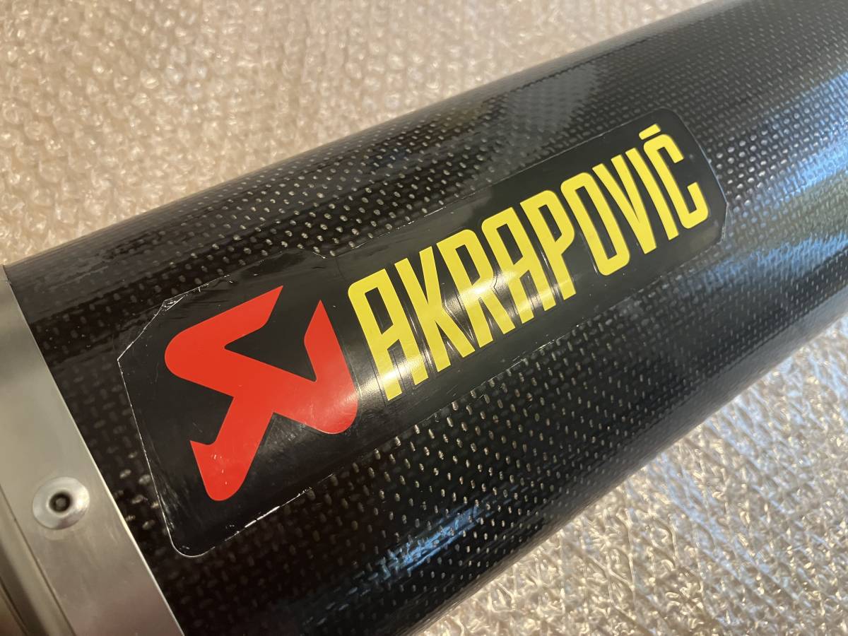 本物アクラポビッチAKRAPOVICカーボンサイレンサー60 5mm汎用 本物アクラポビッチAKRAPOVICカーボンサイレンサー60 5mm汎用