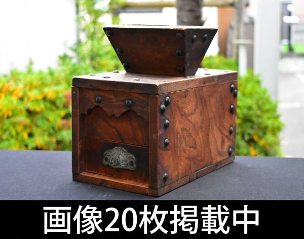 賽銭箱 銭箱 木製 欅無垢 骨董 古民具 古道具 幅１６cm 奥行き２７cm 高さ２４cm 画像20枚掲載中_画像1