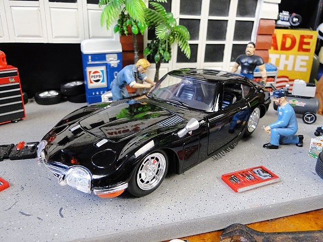 Jada　1967年トヨタ2000GT　ダイキャストミニカー　1/24スケール(ブラック)　アメリカ雑貨 アメリカン雑貨_画像1