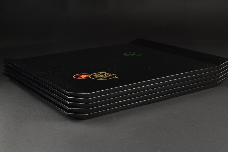 コンビニ受取対応商品】 【蔵c8426a】木製漆器 吹上盆 膳 紅葉松葉笹文