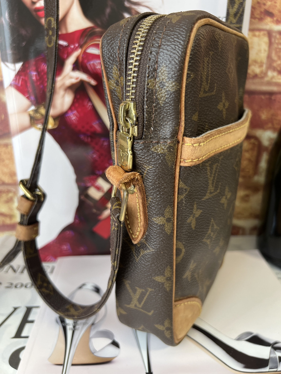 【正規品美品】LOUIS VUITTON ルイヴィトンモノグラム ダヌーブ ショルダーバッグ M45266_画像2