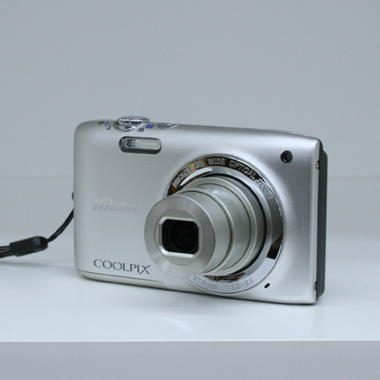 注目のブランド S2700 COOLPIX Nikon 動作確認済み シルバー 札幌市