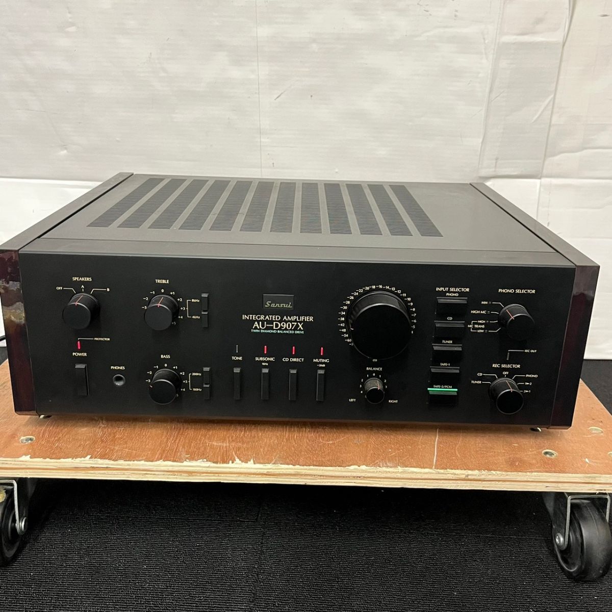 超歓迎された 山水 サンスイ SANSUI B731-C7-123 AU-D907X ⑦ 通電OK