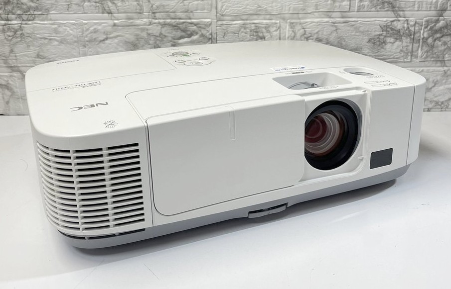 ◆ NEC ◆プロジェクター [ NP-P501X ] / ランプ使用時間：2751 / ランプ残量：29%