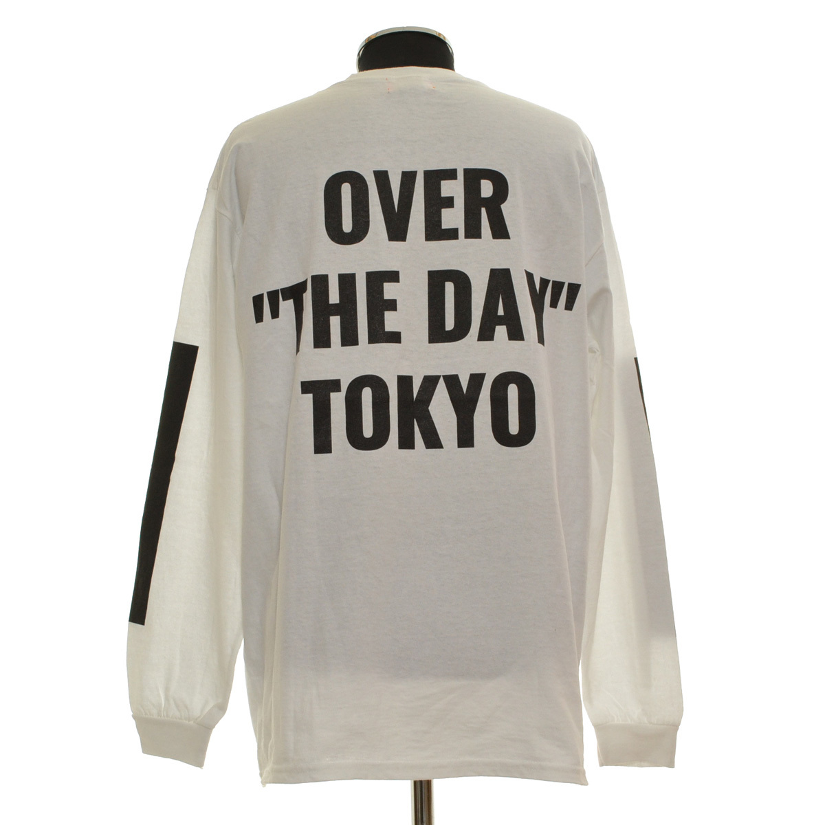 〇431359 OVER THE DAY TOKYO 長袖 Tシャツ クルーネック ●バックプリント ロンT サイズL メンズ ホワイト_画像2