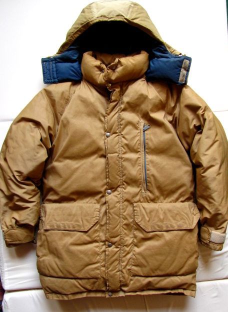 F780＊70ｓビンテージ　ノースフェイスダウンジャケット　茶タグ　マウンテンパーカー　フード付き　THE NORTH FACE　/80ｓ_画像1