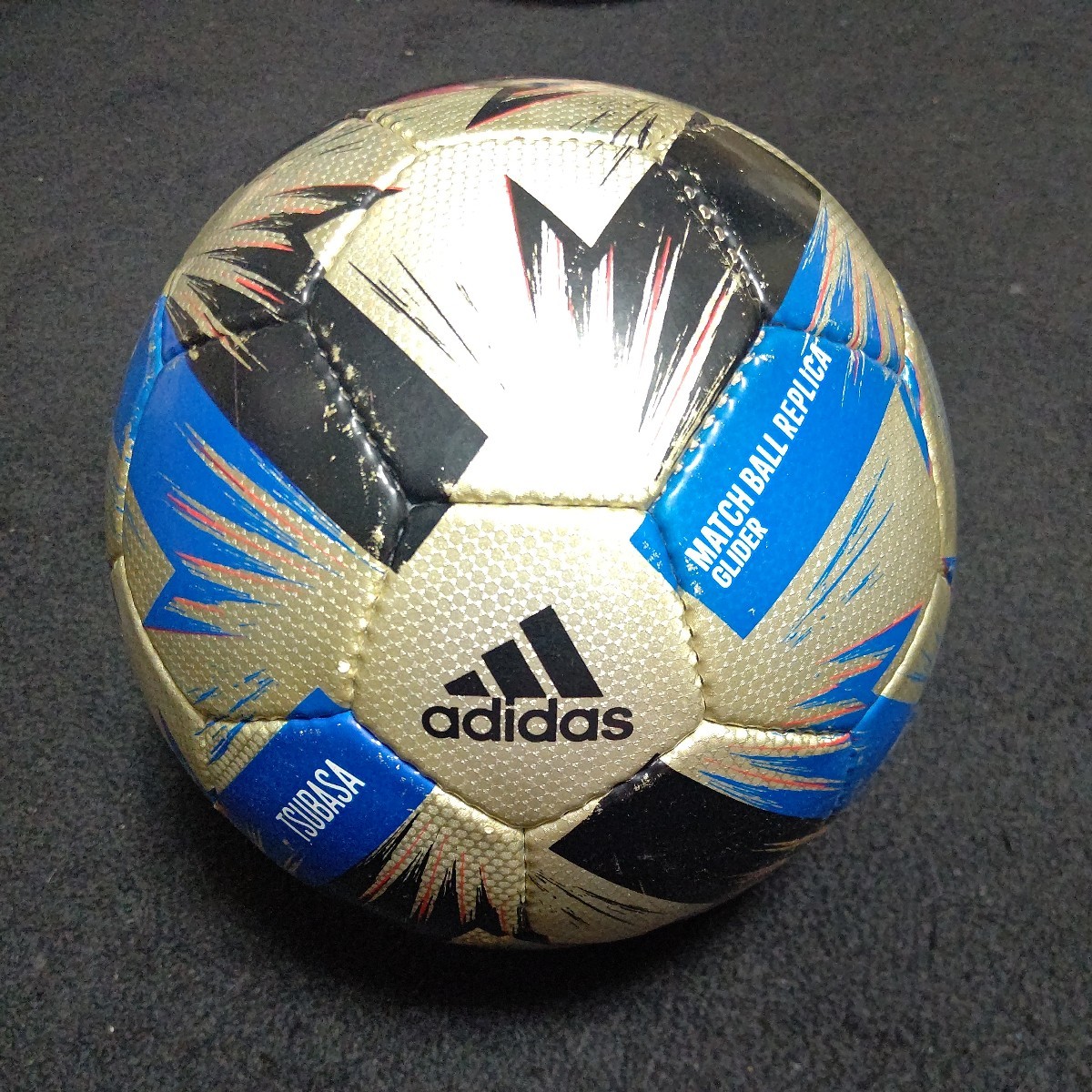 Yahoo!オークション - adidas アディダス サッカーボール5号球 Yahoo!オークション - adidas アディダス サッカーボール5号球