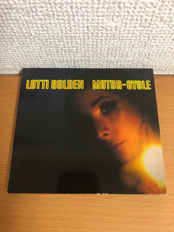 [ стоимость доставки 160 иен ]Lotti Golden Motor-Cycle Lotte .* золотой бумага jacket OM71010