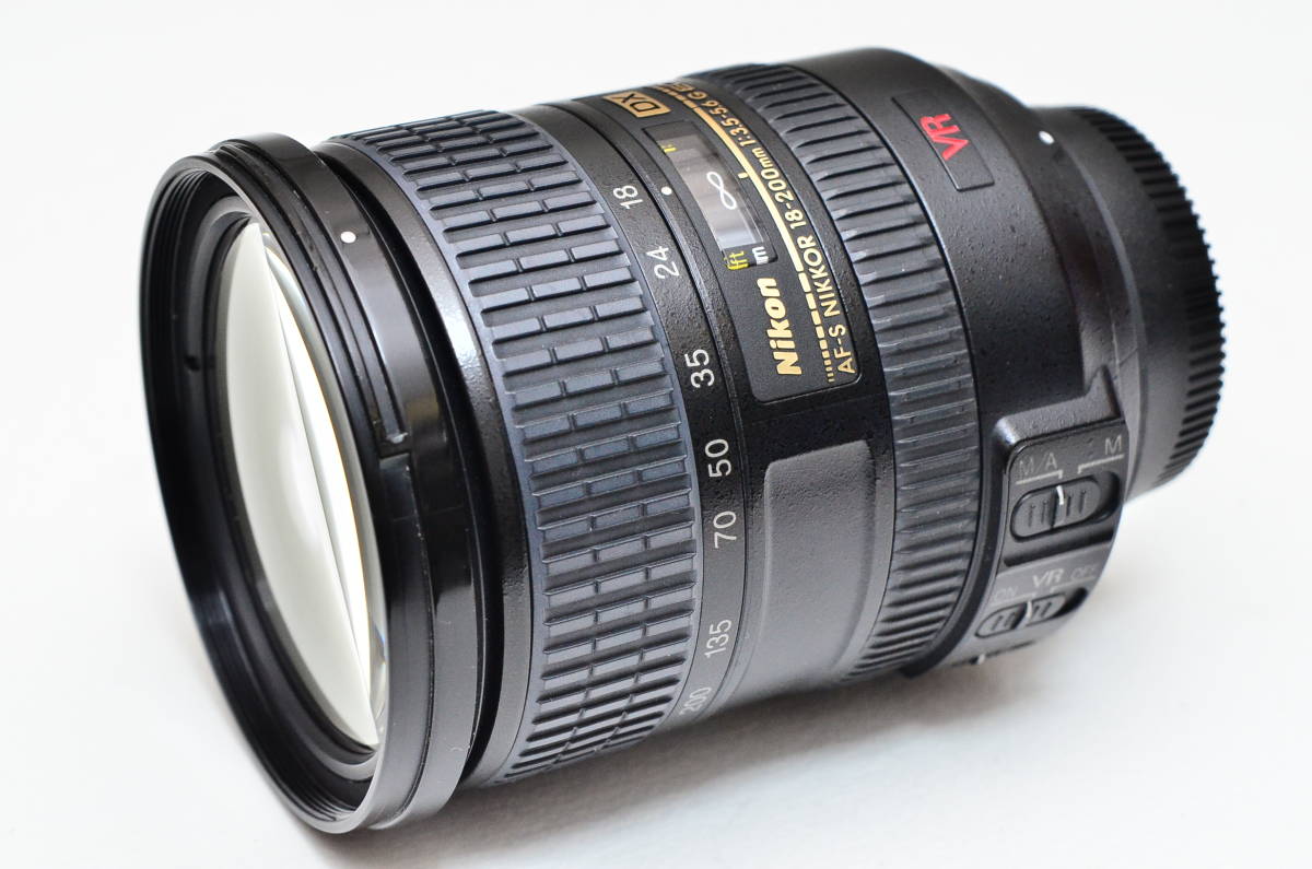 Nikon AF-S DX NIKKOR 18-200mm F3.5-5.6 G ED VR #330