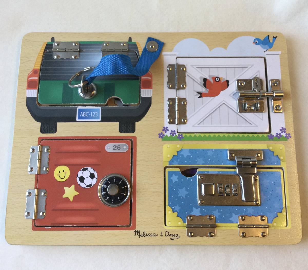 ロック＆ラッチボード　メリッサ＆ダグ　鍵　カギ　おもちゃ　MD9540_画像1