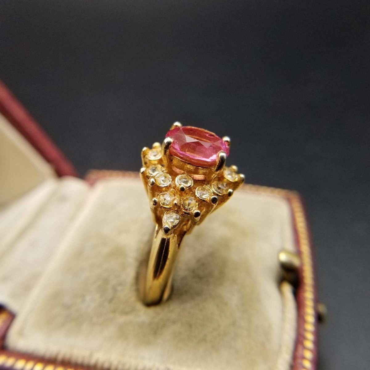 1970～1990年代 AVON ラインストーン ピンク ゴールドトーン 米国 アールデコ ヴィンテージ リング 指輪 彫金 ビンテージ S109_画像4