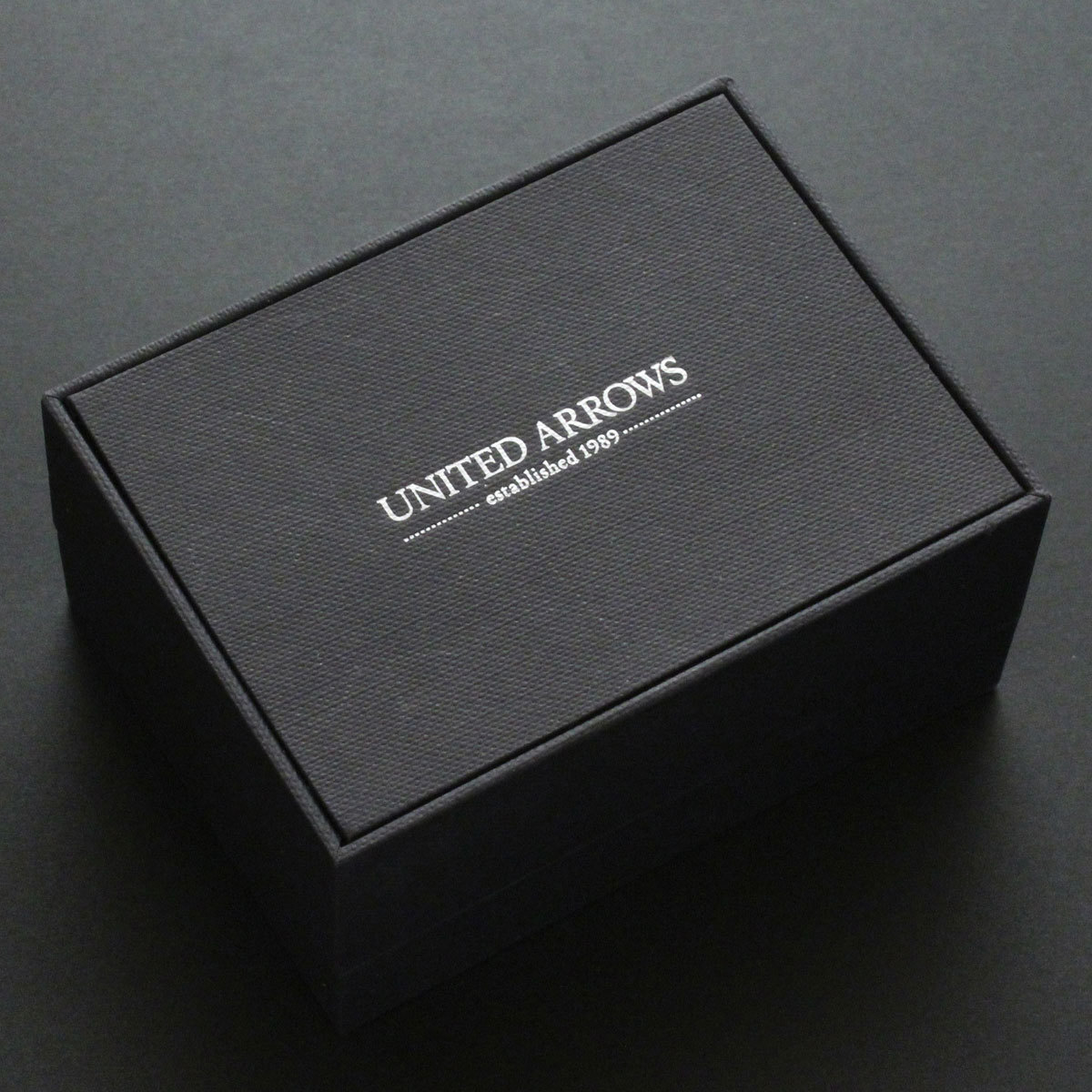 9498◆ユナイテッドアローズ◆ネクタイピン◆シルバー×レッドストーン◆タイピン～タイバー◆上質セレクトショップ～UNITED ARROWS◆新品_画像4