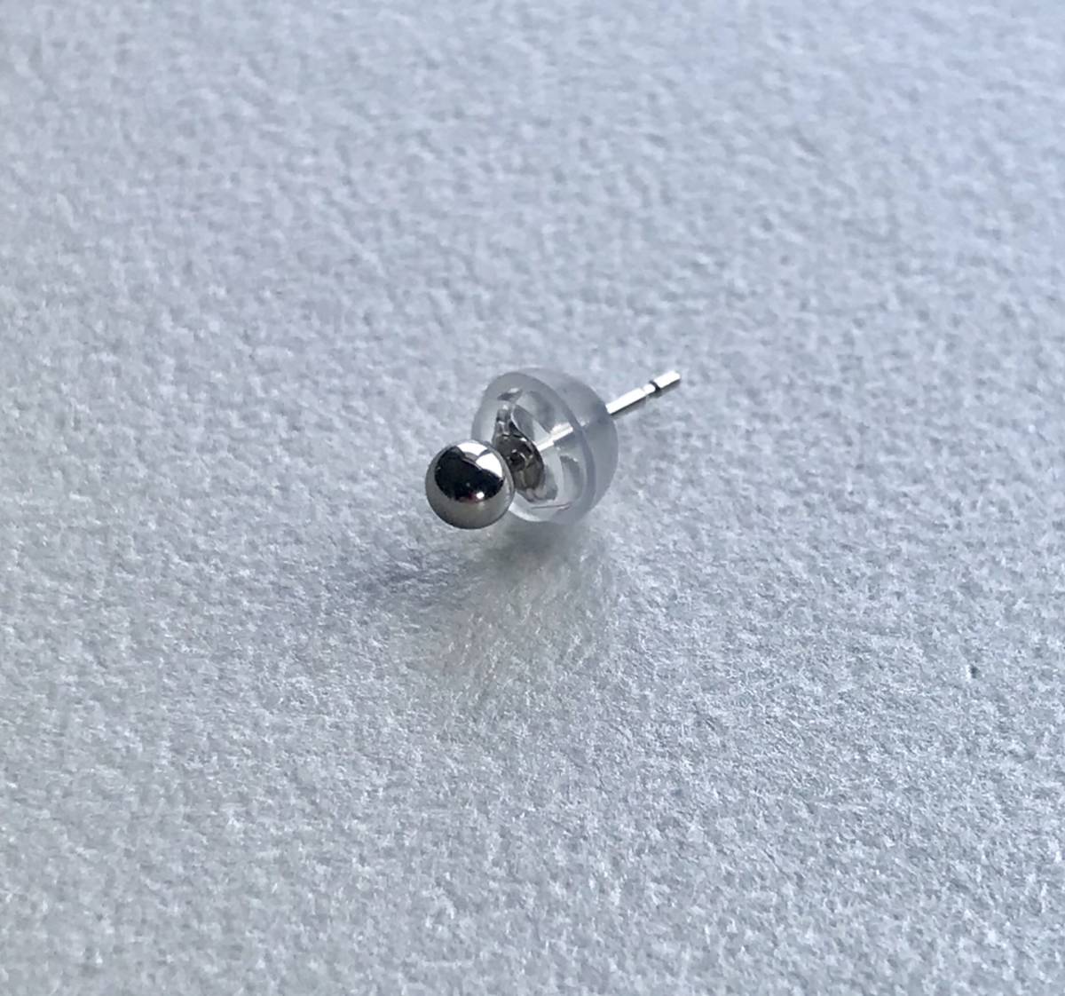 プラチナピアス 丸玉ピアス 3mm 片耳 プラチナピアス 送料無料 pt900 _画像4